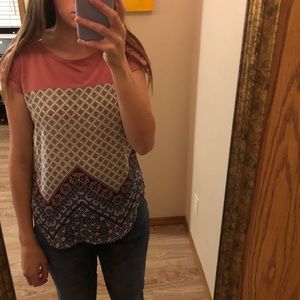 Cute designed blouse.